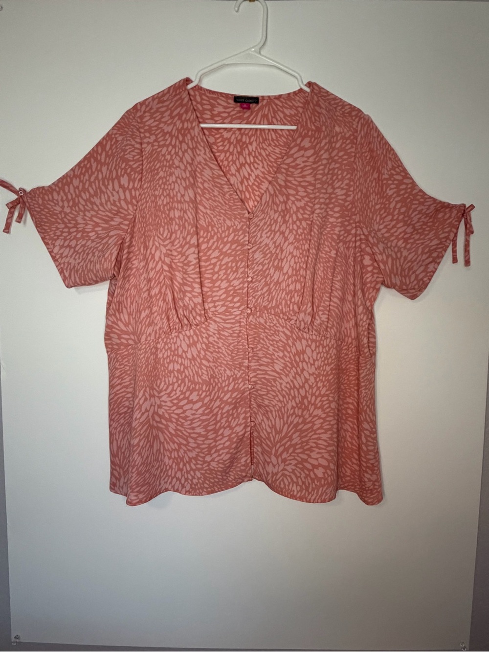 Vince Camuto Coral-Pink V-Neck Short Sleeve Blouse